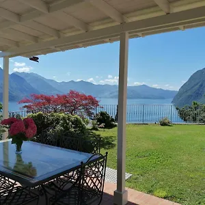 https://villa-daniela.it-lombardy.com